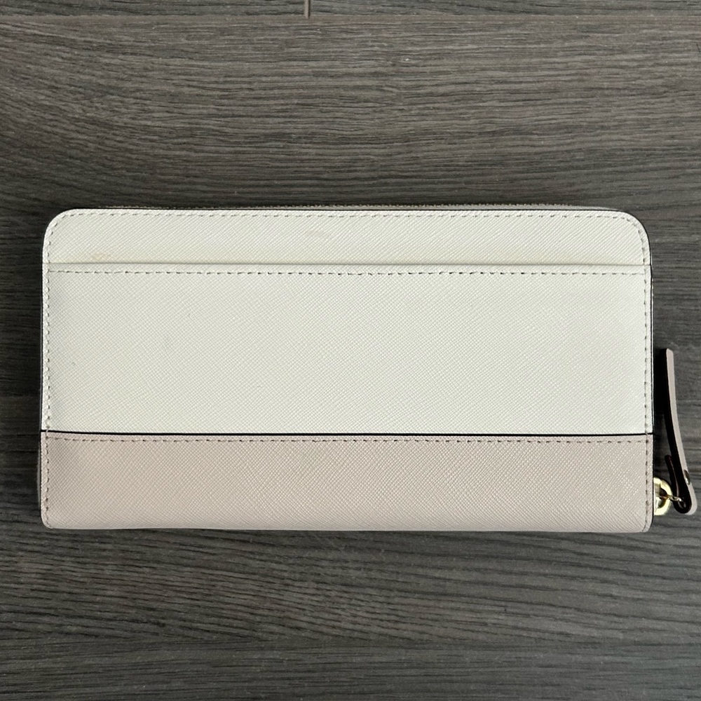Kate Spade Wallet - Picture 2 of 10